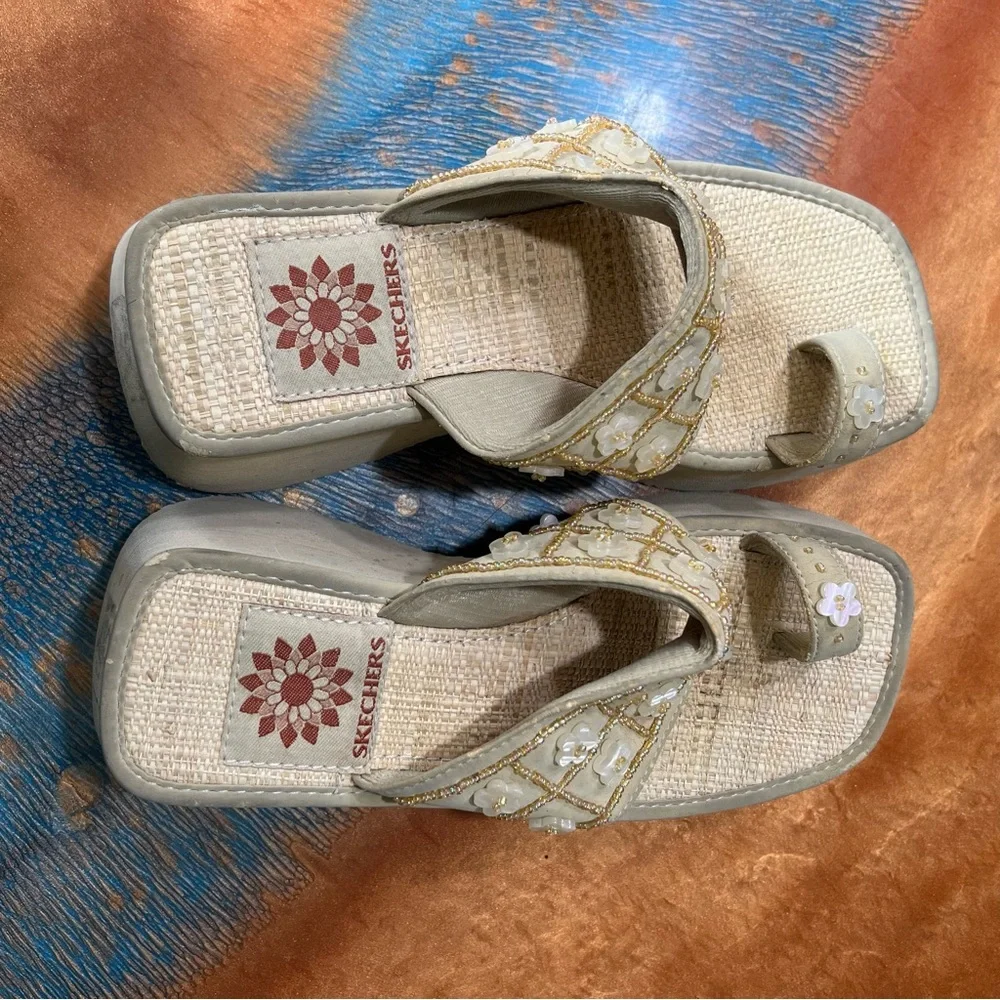 Vintage Skechers Platform sandals Shoes floral beaded toe strap size 6